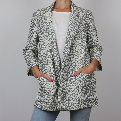 Chaqueta oversize estampado Animal Print color gris sin botones talla S de Zara