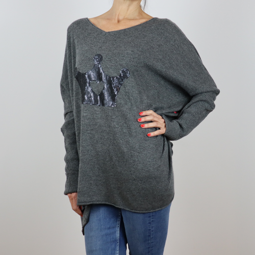 Jersey fino oversize de color gris con corona de lentejuelas y forma de corazón, mangas de murciélago talla M de Flamenco