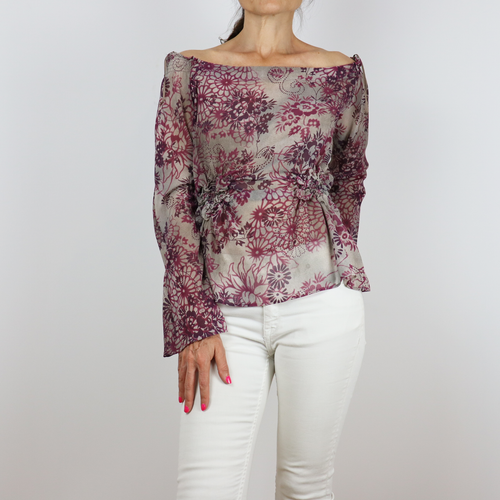 Blusa estampada de flores en tonos berenjena, cuello barco, fruncida en la cintura, talla real S (según etiqueta L), 100% poliester de Mango ¡Sin estrenar!